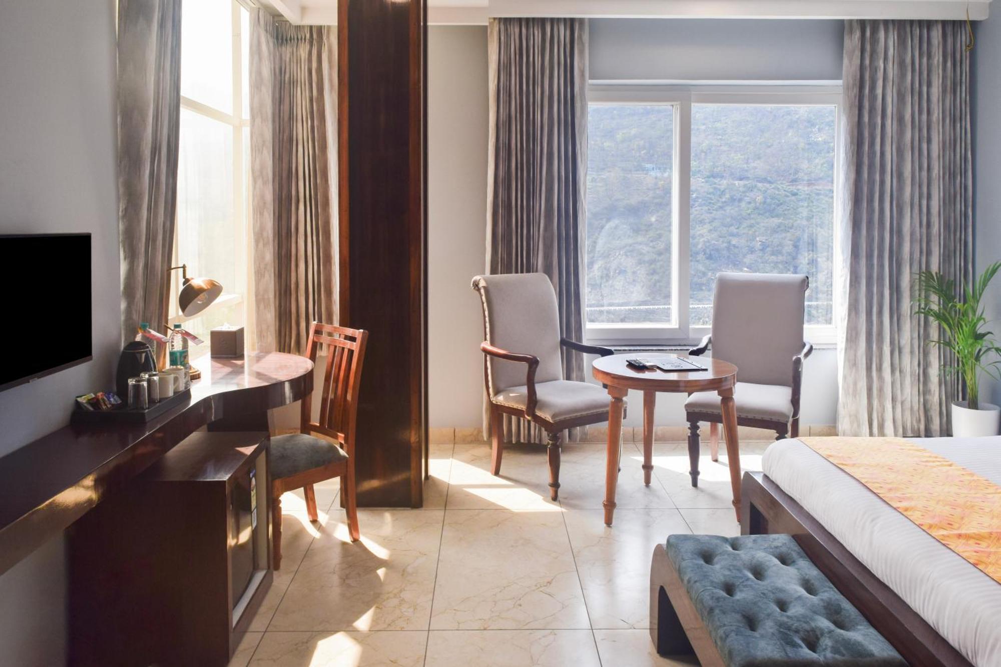 Hotel Sterling Kastoori Rudraprayāg Extérieur photo