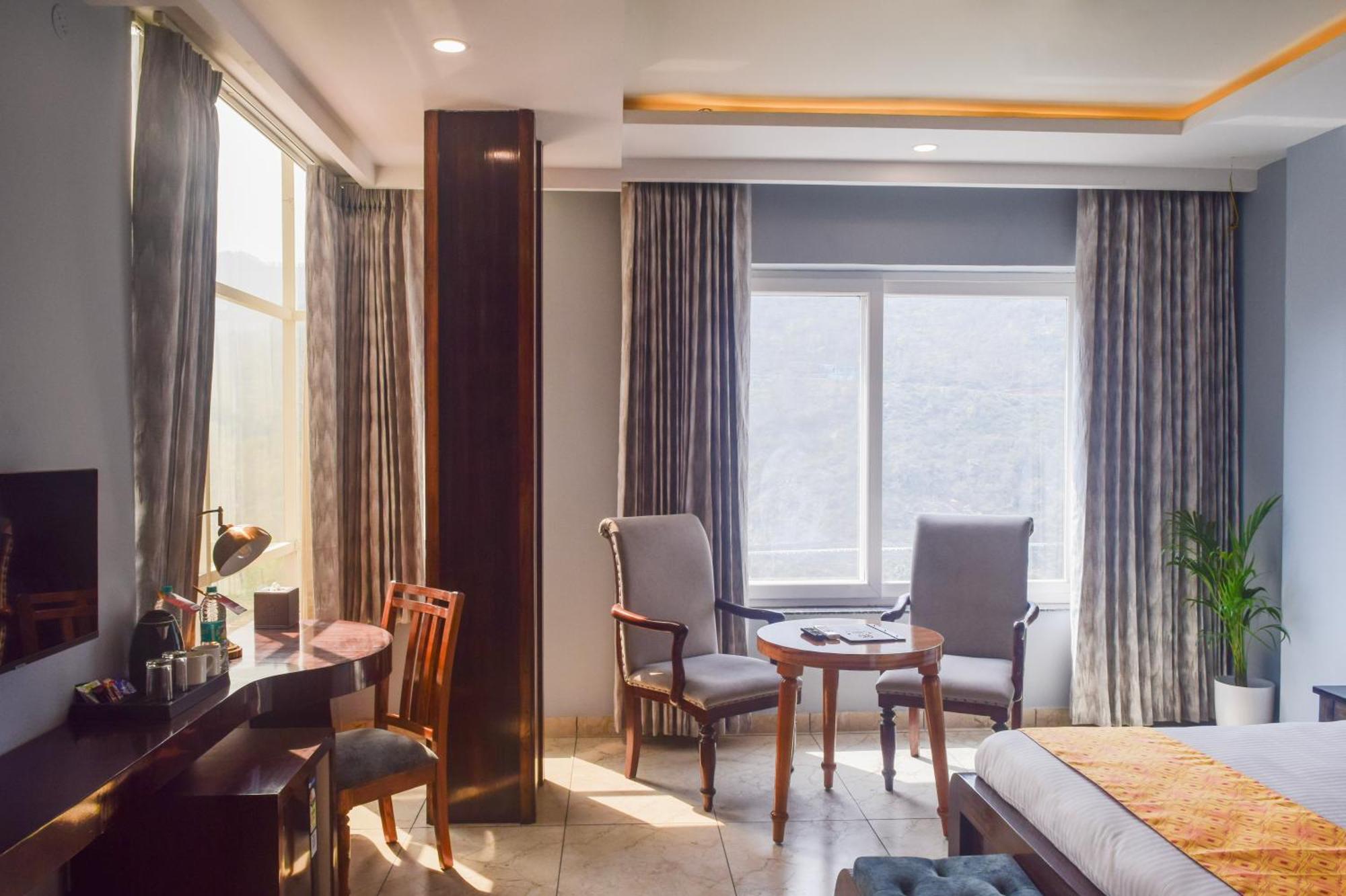 Hotel Sterling Kastoori Rudraprayāg Extérieur photo