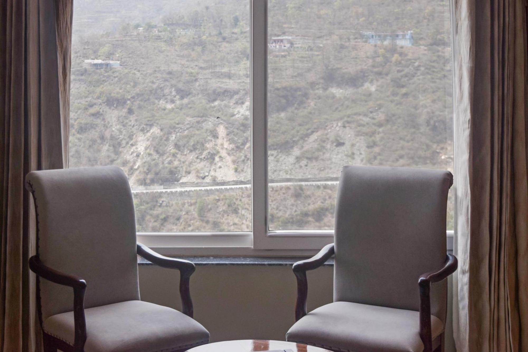 Hotel Sterling Kastoori Rudraprayāg Extérieur photo